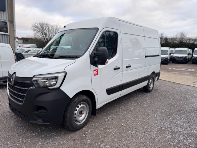 Renault Master L2H2 Van