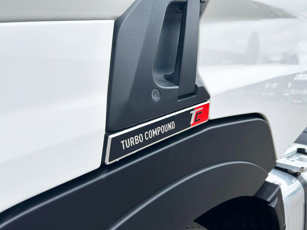 Renault Trucks T480 Turbo Compound badge on cab