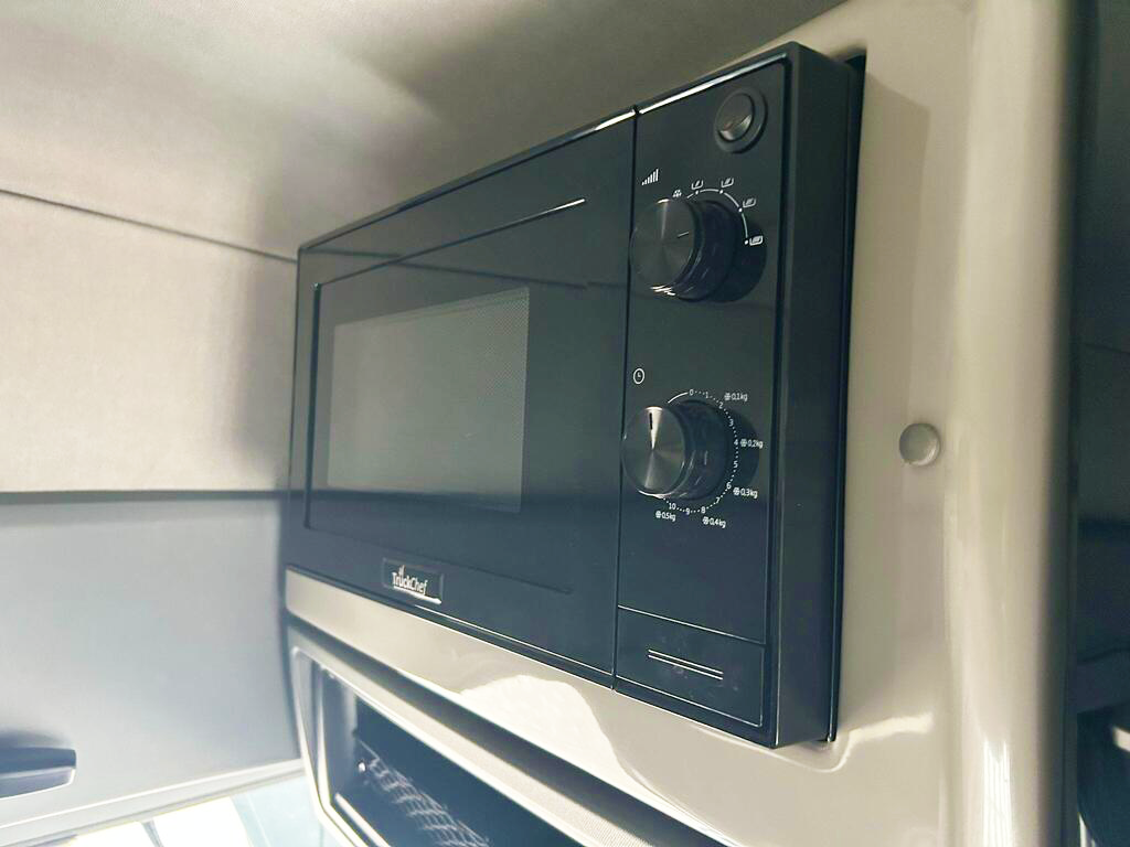 Microwave fitted inside the Renault Trucks T480 sleeper cab